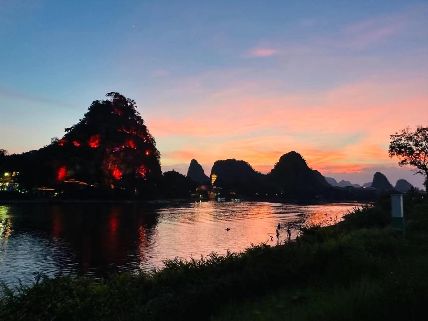 Li River Resort Villa Hotel Guilin Exteriör bild